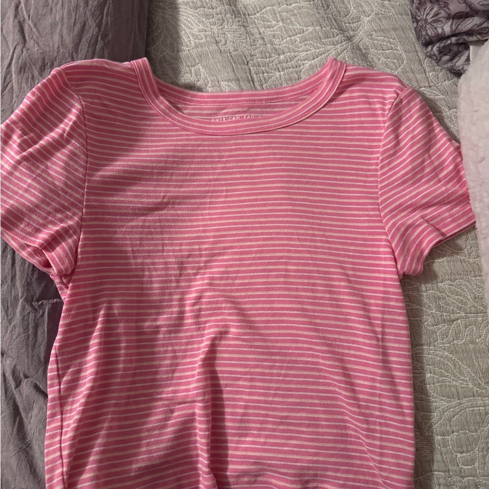American Eagle Outfitters Pink and White Short Sleeve Tee